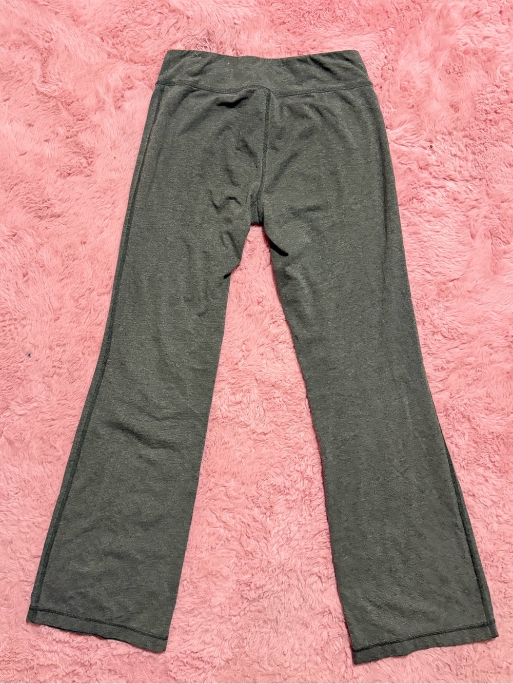 Woman’s grey flare leggings